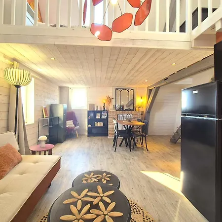 Les Toits De - Parvis De La Cathedrale Laon