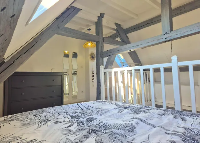 Les Toits De - Parvis De La Cathedrale Apartment Laon