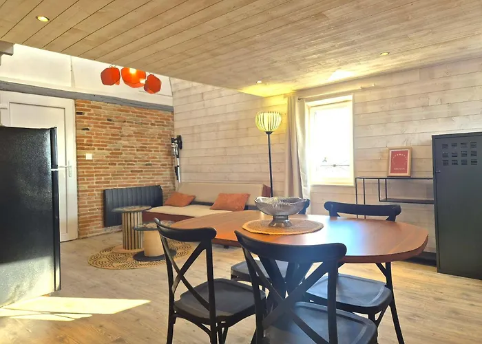 Les Toits De - Parvis De La Cathedrale *